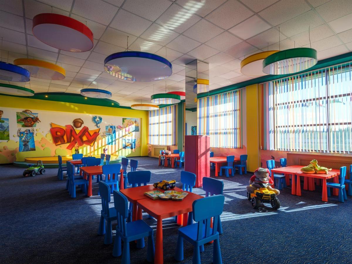 릭소스 보로보에 호텔 Shchūchīnsk 외부 사진 The interior of the Legoland Discovery Centre in Oberhausen, Germany