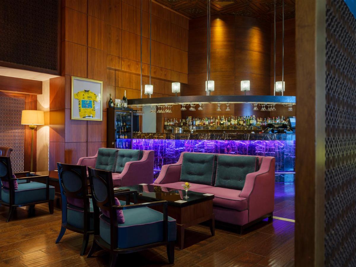 릭소스 보로보에 호텔 Shchūchīnsk 외부 사진 The bar at the lounge